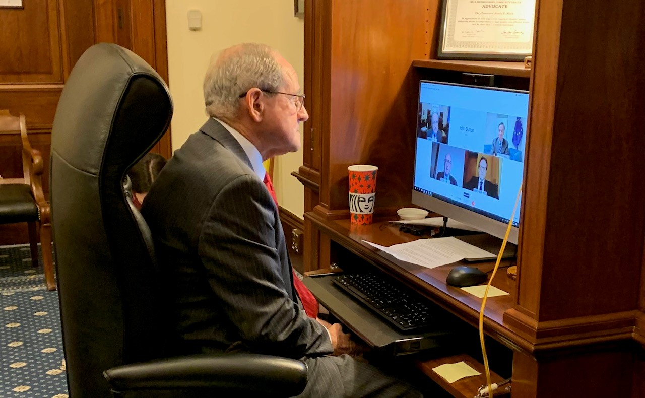 risch on online call